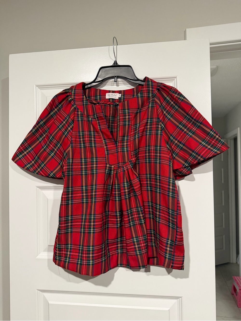 Shop the Mint Red Plaid Short-Sleeve Women’s Top - Size Small